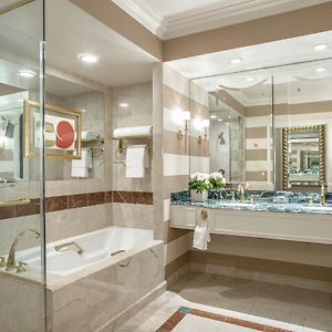 Luksusowy apartament z łóżkiem king-size